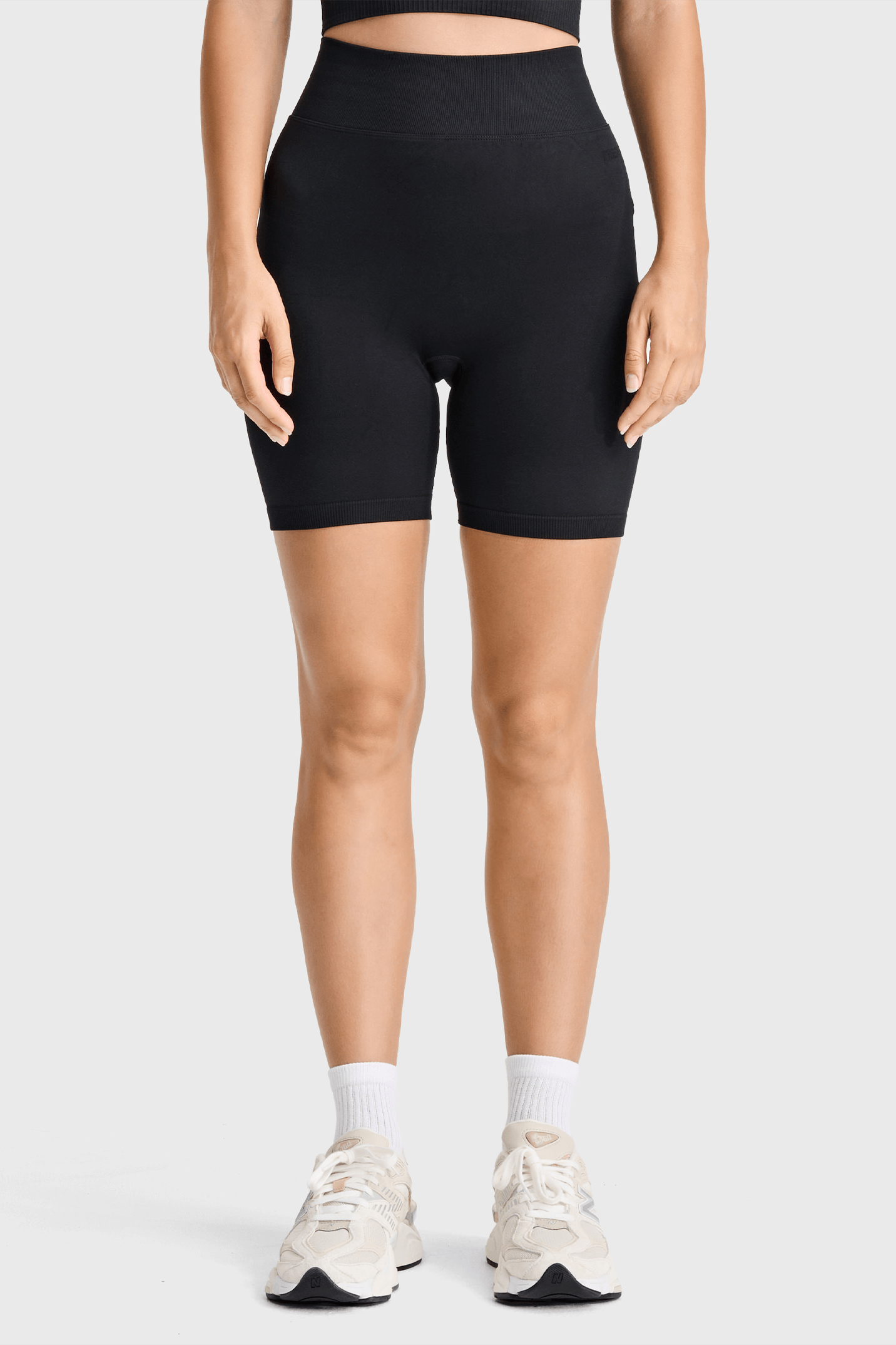 Seamless Biker Shorts - Black