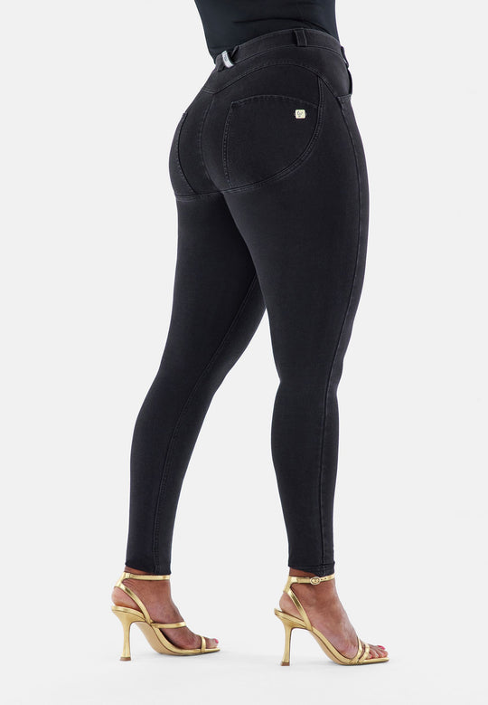 WR.UP® Curvy Denim - High Rise Full Length - Black Rinse