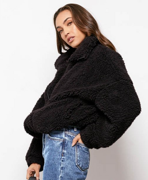 Sheepish Jacket - Short Faux Fur - Black