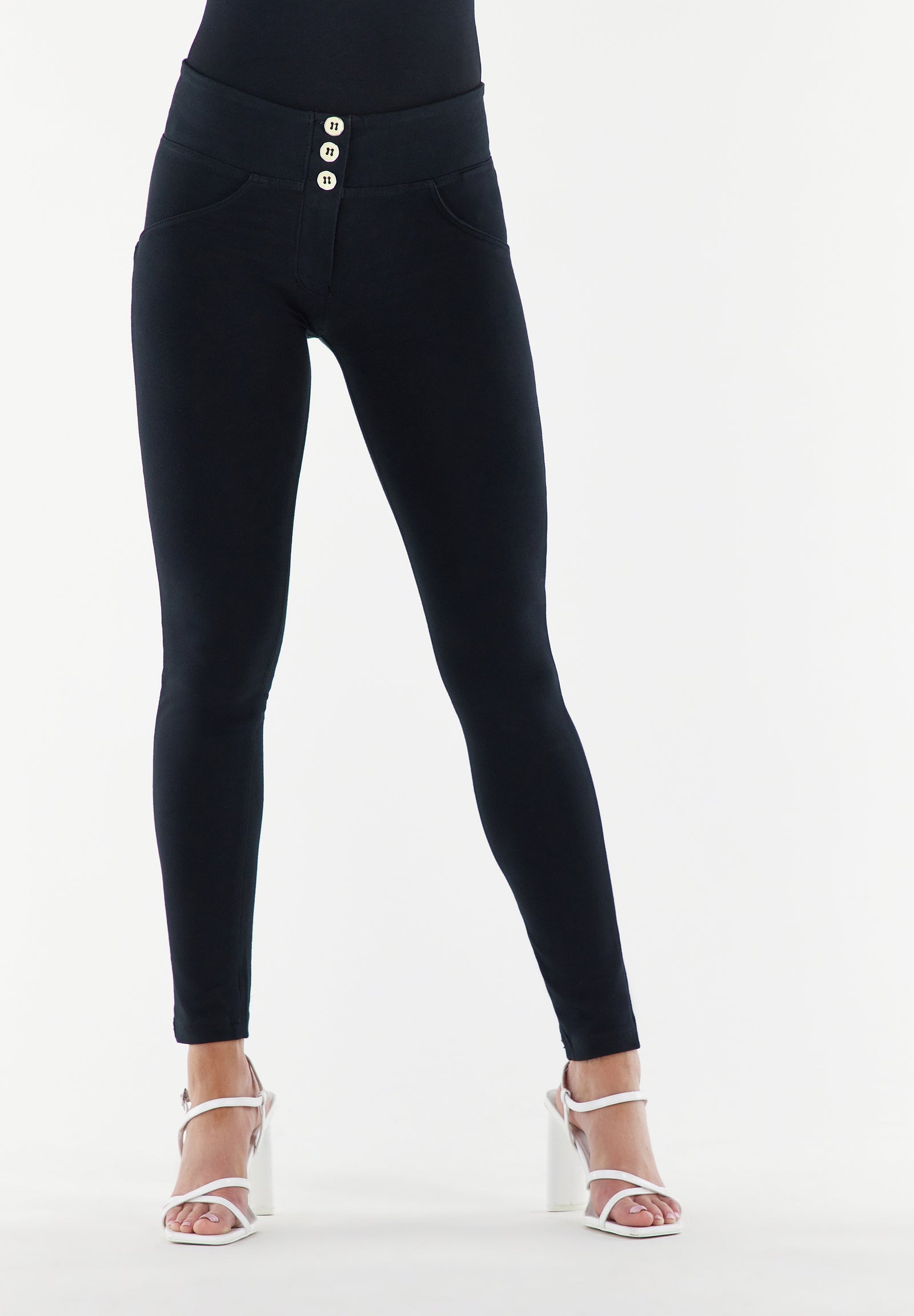 WR.UP® Fashion - Mid Rise Full Length 3 Button - Black