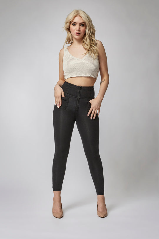 WR.UP® Denim - High Rise Ankle Front Pockets - Black Rinse